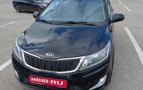 KIA Rio III рестайлинг, 2013 год, 980 000 рублей, 2 фотография