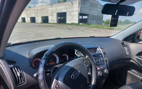 KIA cee'd I рестайлинг, 2008 год, 650 000 рублей, 6 фотография