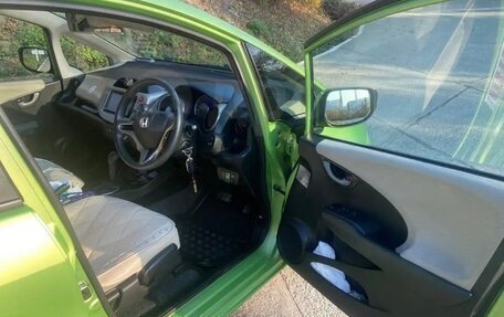 Honda Fit III, 2010 год, 600 000 рублей, 4 фотография