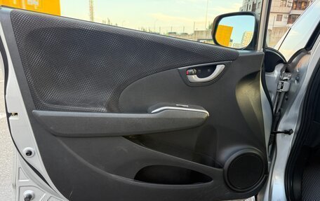 Honda Fit III, 2011 год, 1 095 000 рублей, 12 фотография