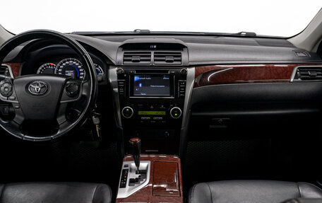 Toyota Camry, 2012 год, 1 785 000 рублей, 20 фотография