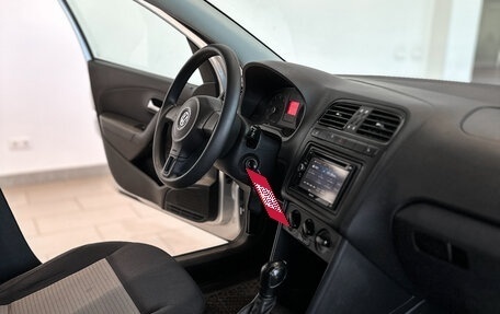 Volkswagen Polo VI (EU Market), 2012 год, 746 000 рублей, 11 фотография