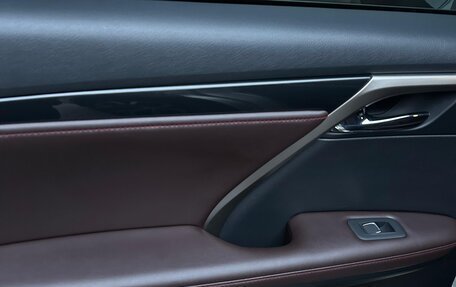 Lexus RX IV рестайлинг, 2021 год, 6 300 000 рублей, 15 фотография