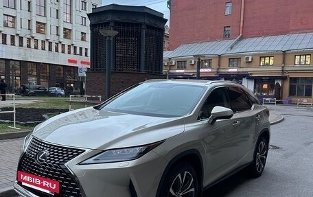 Lexus RX IV рестайлинг, 2021 год, 6 300 000 рублей, 2 фотография