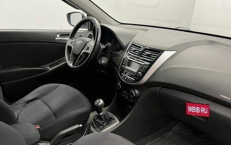 Hyundai Solaris II рестайлинг, 2016 год, 895 000 рублей, 13 фотография