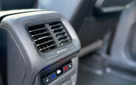 Volkswagen Tiguan II, 2017 год, 2 199 999 рублей, 17 фотография