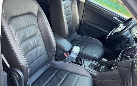 Volkswagen Tiguan II, 2017 год, 2 199 999 рублей, 23 фотография