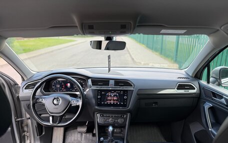 Volkswagen Tiguan II, 2017 год, 2 199 999 рублей, 19 фотография