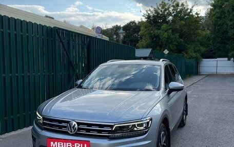 Volkswagen Tiguan II, 2017 год, 2 199 999 рублей, 9 фотография