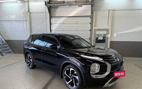 Mitsubishi Outlander, 2023 год, 4 350 000 рублей, 6 фотография