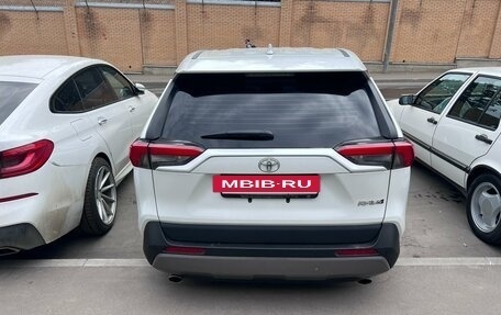 Toyota RAV4, 2022 год, 4 100 000 рублей, 6 фотография