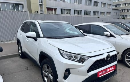 Toyota RAV4, 2022 год, 4 100 000 рублей, 12 фотография