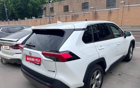 Toyota RAV4, 2022 год, 4 100 000 рублей, 8 фотография
