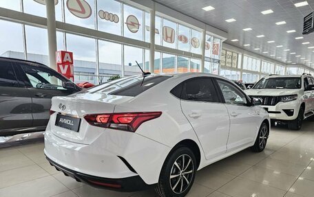 Hyundai Solaris II рестайлинг, 2021 год, 1 875 000 рублей, 8 фотография