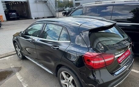 Mercedes-Benz GLA, 2019 год, 1 900 000 рублей, 4 фотография