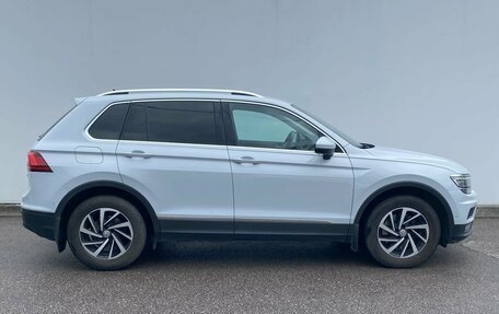 Volkswagen Tiguan II, 2018 год, 2 080 000 рублей, 4 фотография