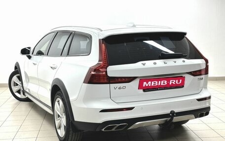 Volvo V60 Cross Country II, 2019 год, 3 099 000 рублей, 6 фотография