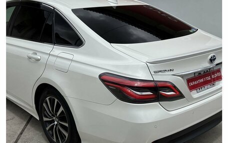 Toyota Crown, 2018 год, 2 990 000 рублей, 22 фотография