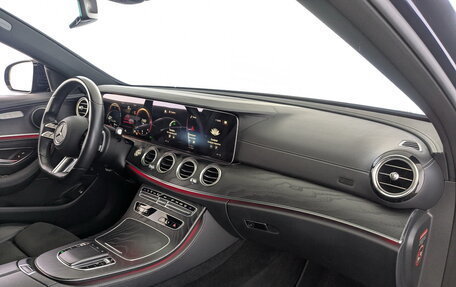Mercedes-Benz E-Класс, 2020 год, 3 888 000 рублей, 28 фотография