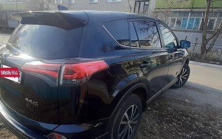 Toyota RAV4, 2018 год, 2 750 000 рублей, 2 фотография