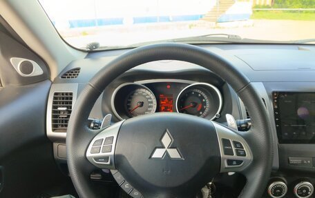 Mitsubishi Outlander III рестайлинг 3, 2008 год, 1 001 500 рублей, 4 фотография