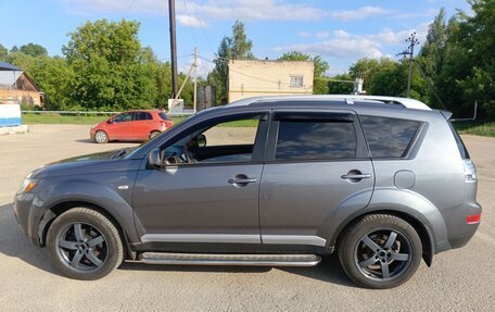 Mitsubishi Outlander III рестайлинг 3, 2008 год, 1 001 500 рублей, 9 фотография