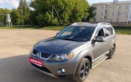 Mitsubishi Outlander III рестайлинг 3, 2008 год, 1 001 500 рублей, 10 фотография