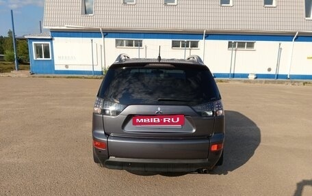 Mitsubishi Outlander III рестайлинг 3, 2008 год, 1 001 500 рублей, 12 фотография