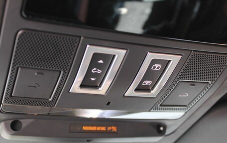 Land Rover Defender II, 2025 год, 26 900 000 рублей, 11 фотография
