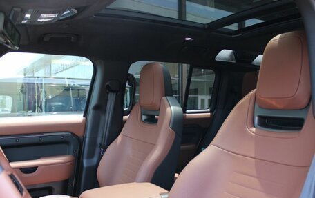 Land Rover Defender II, 2025 год, 26 900 000 рублей, 16 фотография