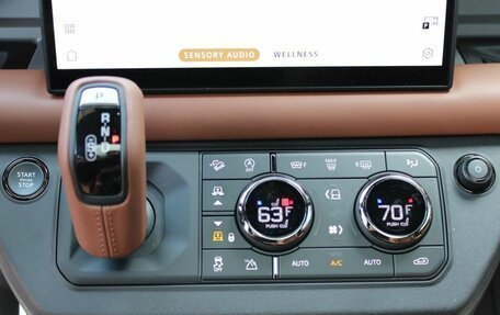 Land Rover Defender II, 2025 год, 26 900 000 рублей, 14 фотография