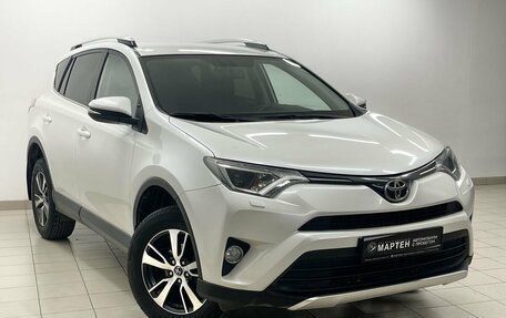 Toyota RAV4, 2017 год, 2 056 000 рублей, 3 фотография