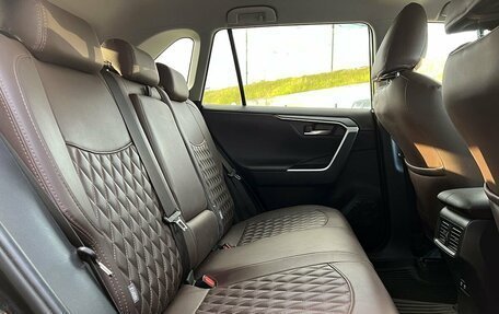 Toyota RAV4, 2021 год, 2 949 000 рублей, 12 фотография