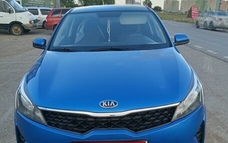 KIA Rio IV, 2020 год, 1 400 000 рублей, 1 фотография