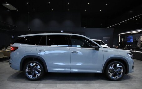 Skoda Kodiaq, 2025 год, 5 490 000 рублей, 4 фотография