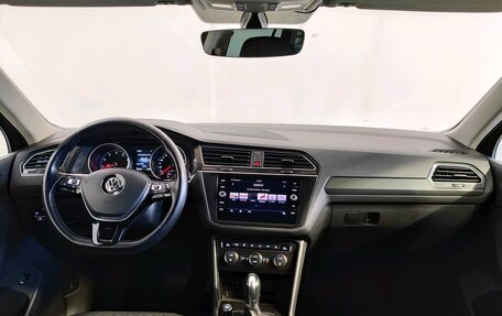 Volkswagen Tiguan II, 2017 год, 2 129 000 рублей, 8 фотография