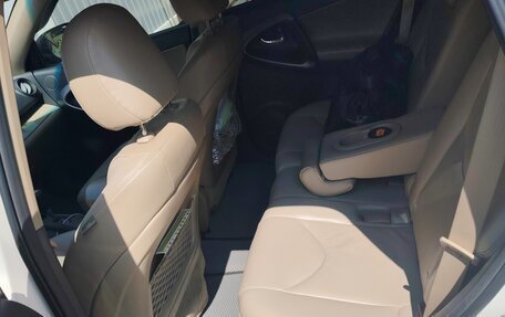 Toyota RAV4, 2011 год, 1 690 000 рублей, 6 фотография