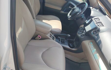 Toyota RAV4, 2011 год, 1 690 000 рублей, 10 фотография