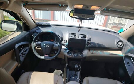 Toyota RAV4, 2011 год, 1 690 000 рублей, 7 фотография