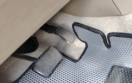 Toyota RAV4, 2011 год, 1 690 000 рублей, 18 фотография