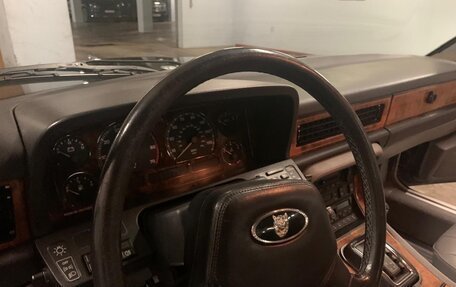 Jaguar XJ III (X350), 1990 год, 3 900 000 рублей, 5 фотография