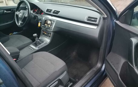Volkswagen Passat B7, 2011 год, 650 000 рублей, 10 фотография