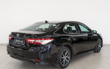 Toyota Camry, 2021 год, 3 350 000 рублей, 5 фотография