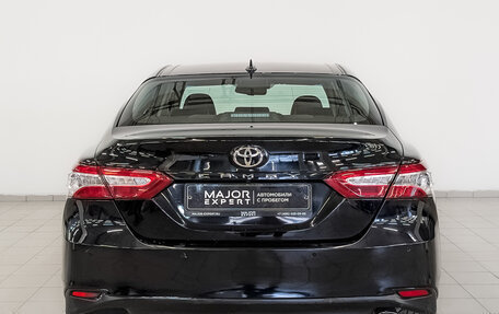 Toyota Camry, 2021 год, 3 350 000 рублей, 6 фотография