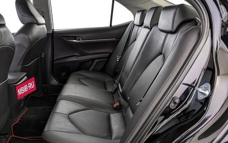 Toyota Camry, 2021 год, 3 350 000 рублей, 18 фотография