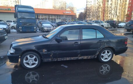 Mercedes-Benz C-Класс, 1998 год, 300 000 рублей, 2 фотография