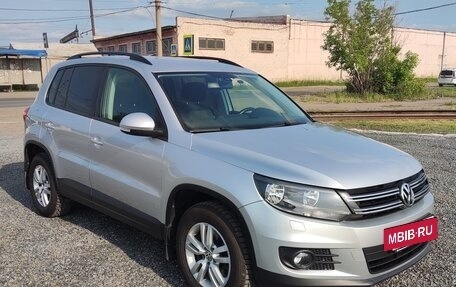 Volkswagen Tiguan I, 2015 год, 1 600 000 рублей, 2 фотография