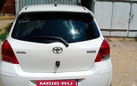 Toyota Yaris III рестайлинг, 2009 год, 650 000 рублей, 7 фотография