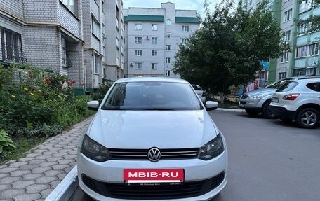 Volkswagen Polo VI (EU Market), 2011 год, 680 000 рублей, 3 фотография