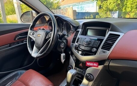 Chevrolet Cruze II, 2012 год, 650 000 рублей, 5 фотография